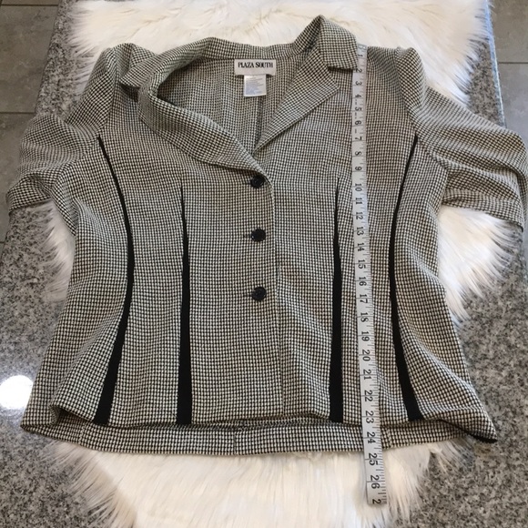 black and white blazer - Picture 6 of 7